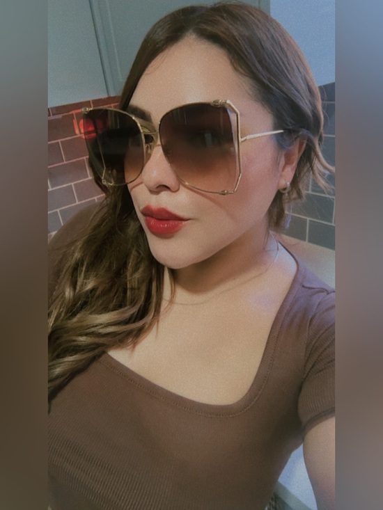 Gucci Accessories - BIG SALE🫶🏻Gucci Gold Frame Gray Gradient Lens Women's Sunglasses